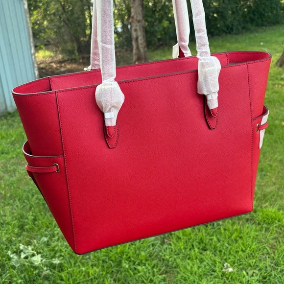Michael Kors Vibrant Red Tote - Picture 2 of 6